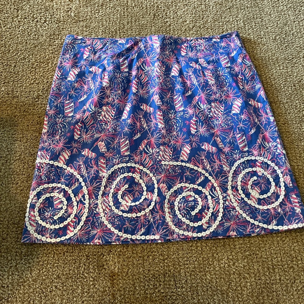 Lilly Pulitzer cherry bomb skirt 🤩🦄🤩 glows in the dark - size 8